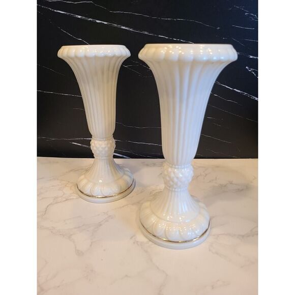 Lenox 10" Classic Ivory 24K Gold Trim Fluted Pillar Candle Holders Set of 2 EUC - Picture 1 of 8